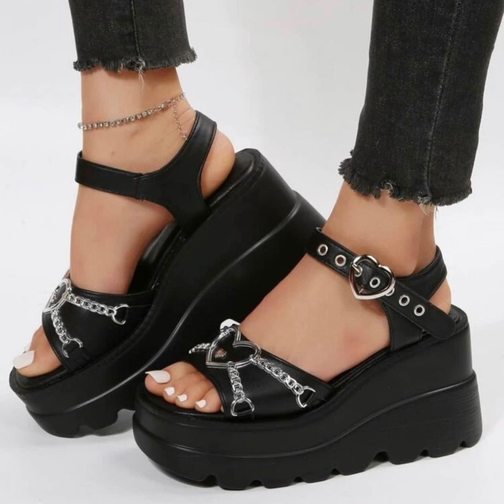 Women Black Heart & Chain Decor Sandals, Punk Open Toe Ankle Strap Wedge Sandals